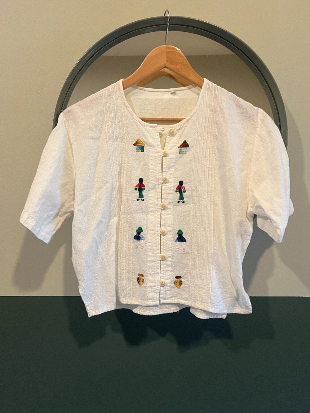 Vintage Embroidered Blouse – Women's M